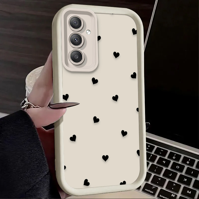 غطاء حماية أسود بتصميم قلب وعق - مراجعة Samsung Accessories Phone وسعره