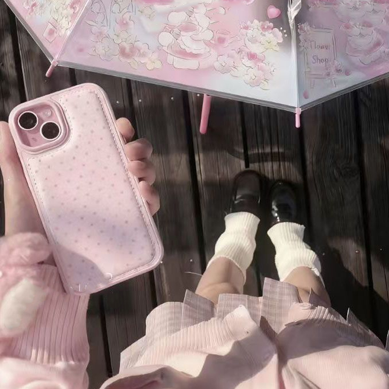 جراب هاتف جلدي بتصميم نقاط الب - مراجعة Y2K Phone Accessories وسعره