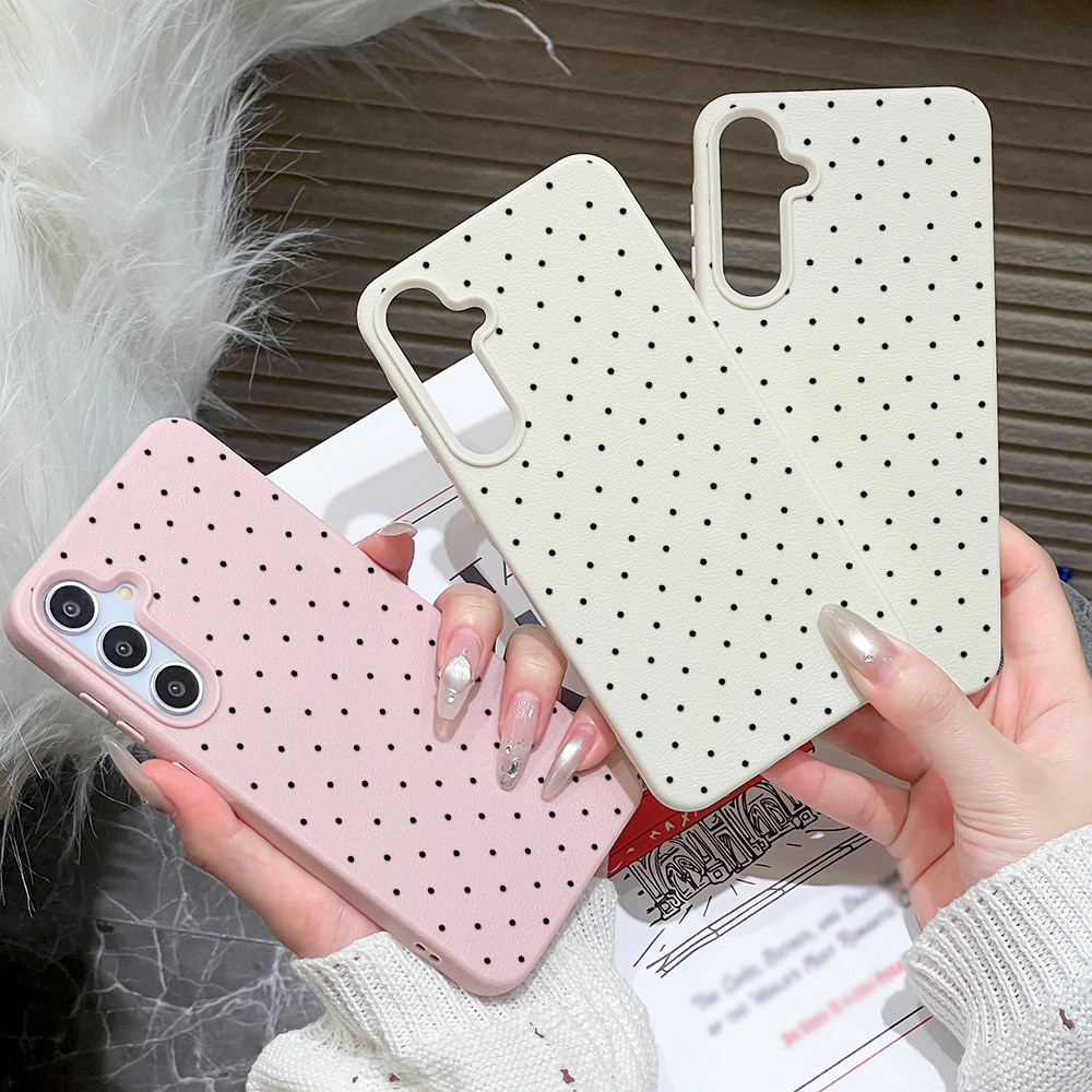 جراب هاتف سيليكون بنقاط البولك - مراجعة Y2K Phone Accessories وسعره