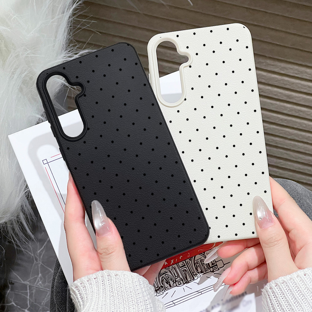 جراب هاتف سيليكون بنقاط البولك - مراجعة Y2K Phone Accessories وسعره