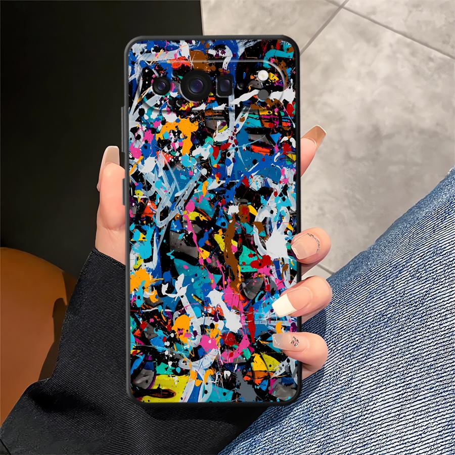 غطاء حماية للهاتف من فوندا لهو - مراجعة Google Pixel 8A وسعره